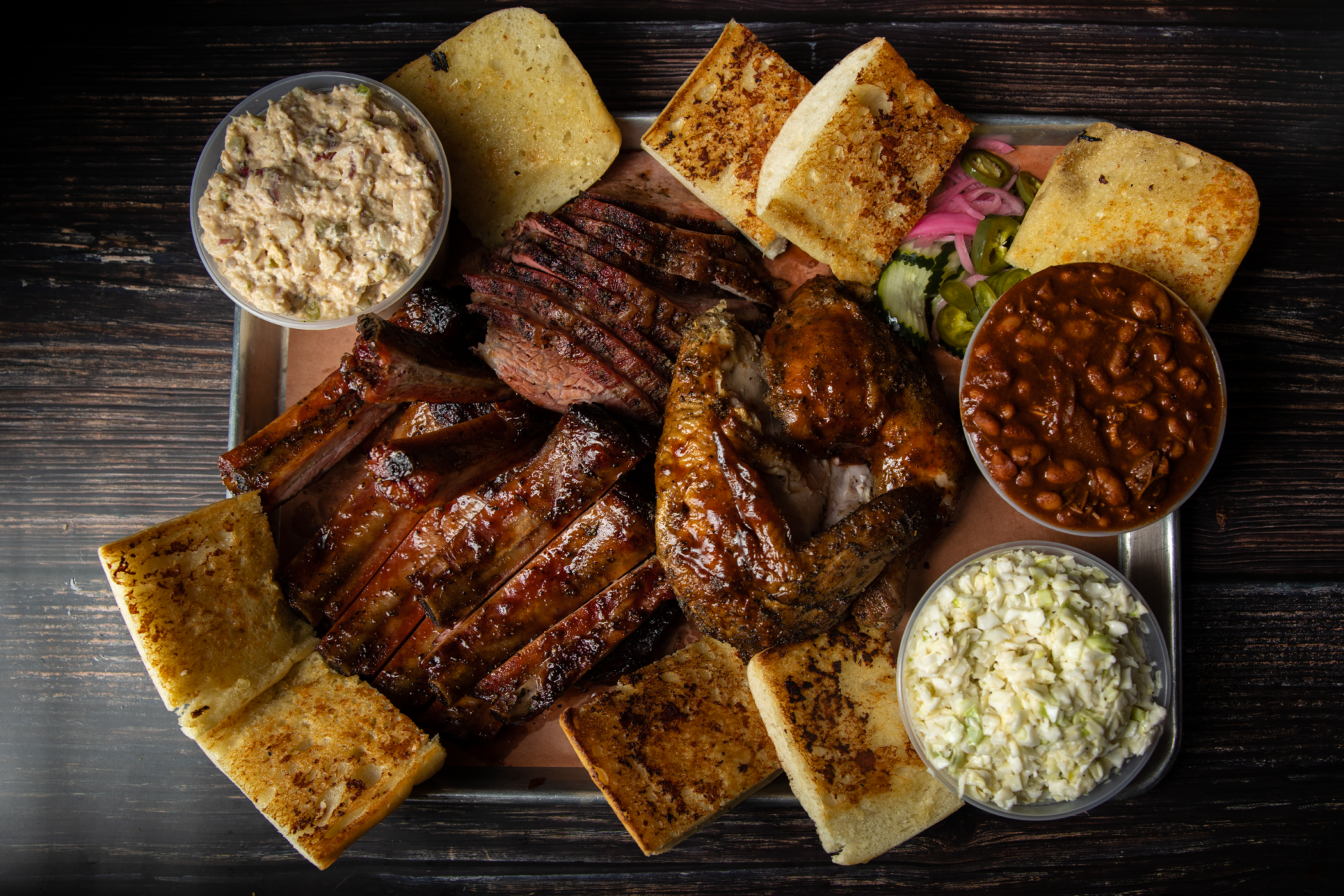 Bbq near outlet me open today